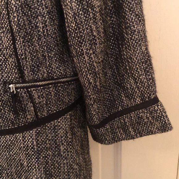 White House Black market WHBM, black white silver tweed jacket size 14 - Picture 4 of 7